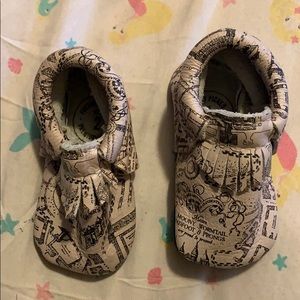 Harry Potter Marauder’s Map themed baby mocs